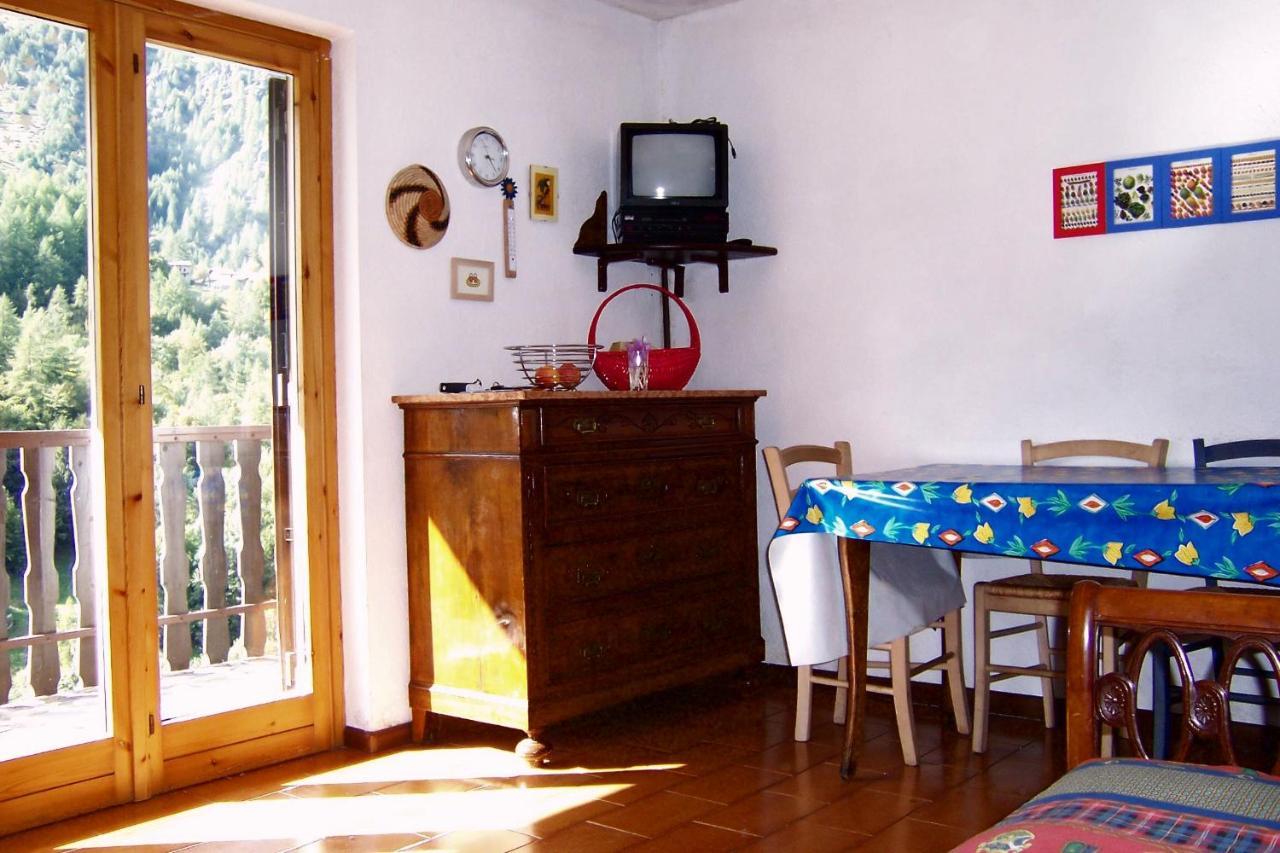Valtournenche Appartamento Comodo Alle Piste Singlin Exterior foto